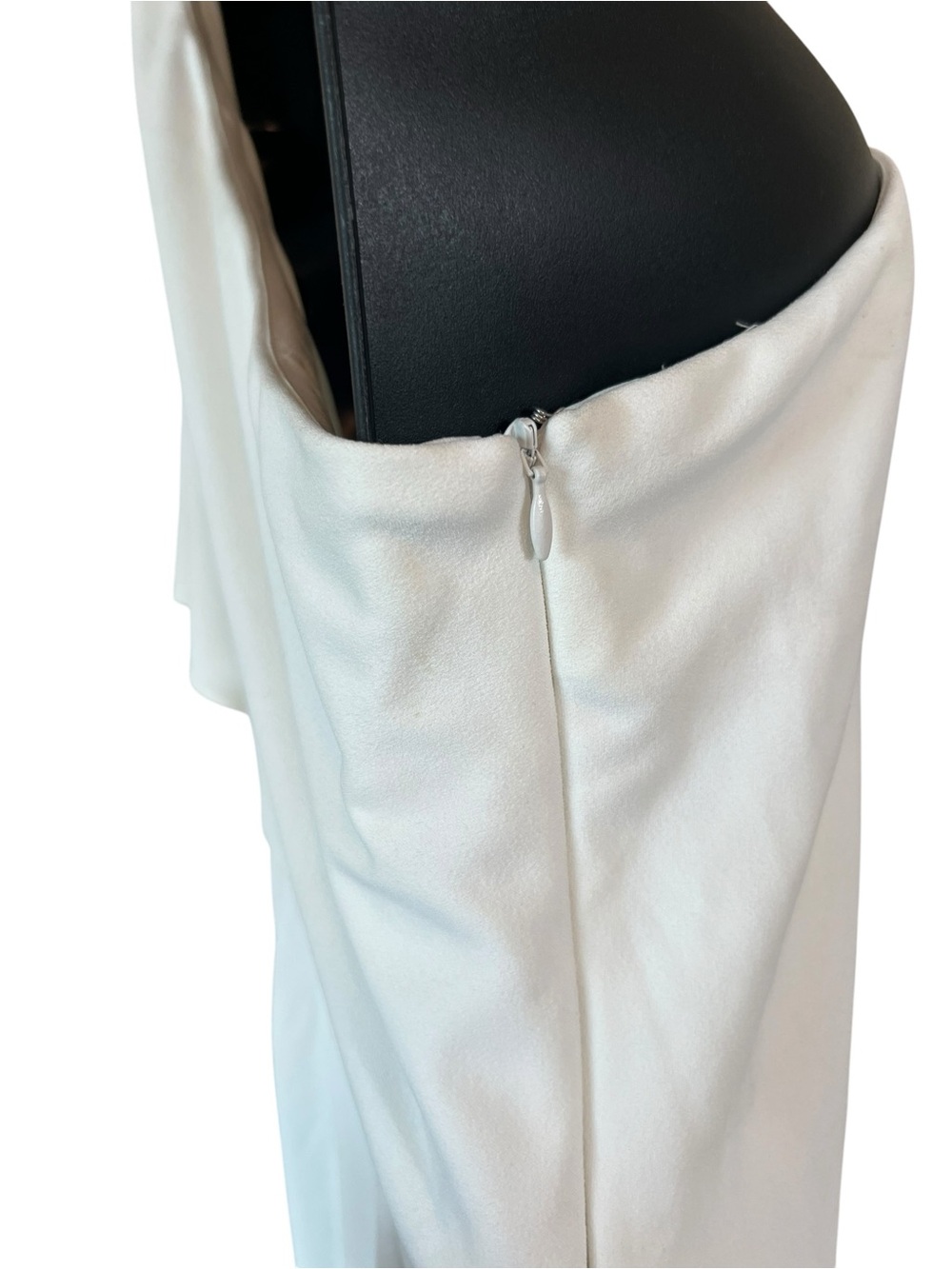 ALEXIA ADMOR Ivory One-Shoulder Ruffle Jumpsuit - Picture 9 of 16